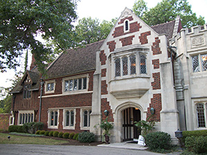 Pinecroft, a historic mansion